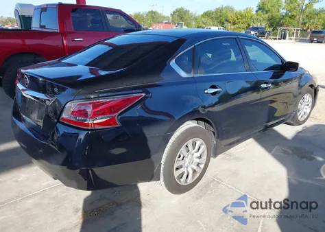 2015 Nissan Altima 2.5 S из США, поврежденный, VIN 1N4AL3AP7FN328364
